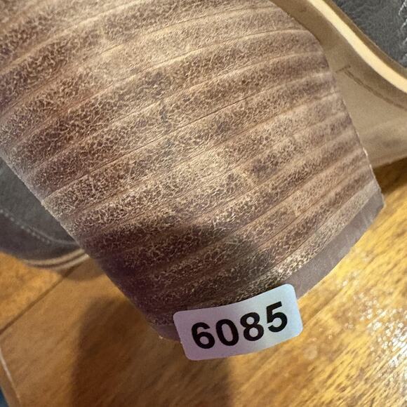 Lucky Brand Boots Womens Size 7.5 Brown LK-Victorey Ankle Cutout Heel Leather - Picture 10 of 10